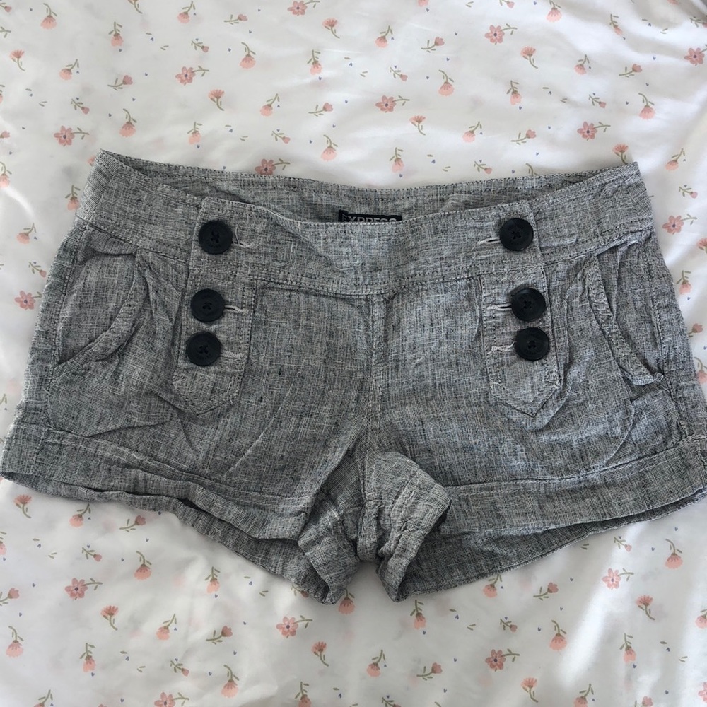Gray linen express shorts